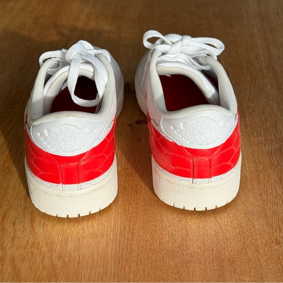 Air Jordan 1 Centre Court - Picture 10 of 14